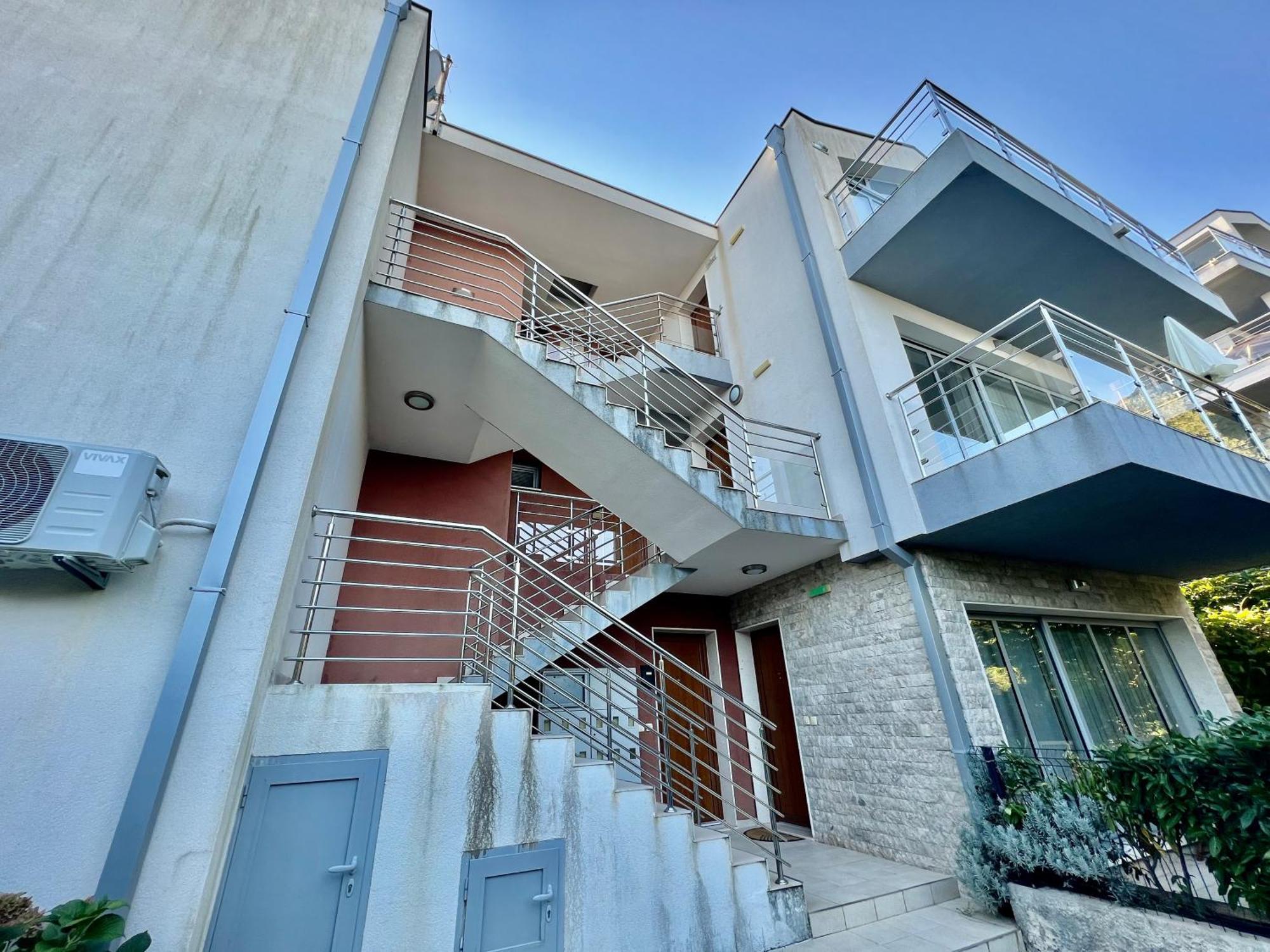 Acacia Hill B8 Apartment Thenovici Ngoại thất bức ảnh